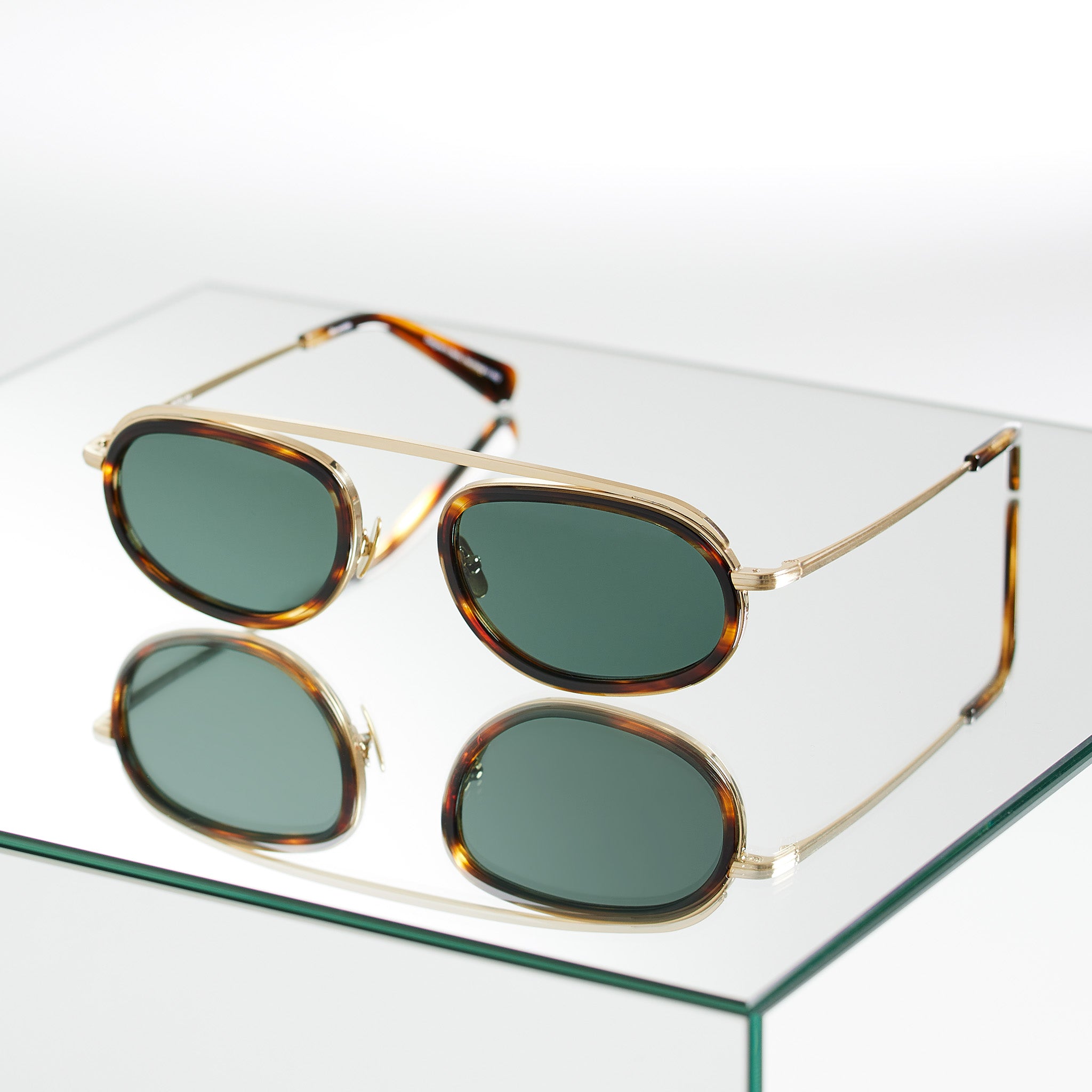 Complextro Gold Tortoise Green - Lilienthal Berlin
