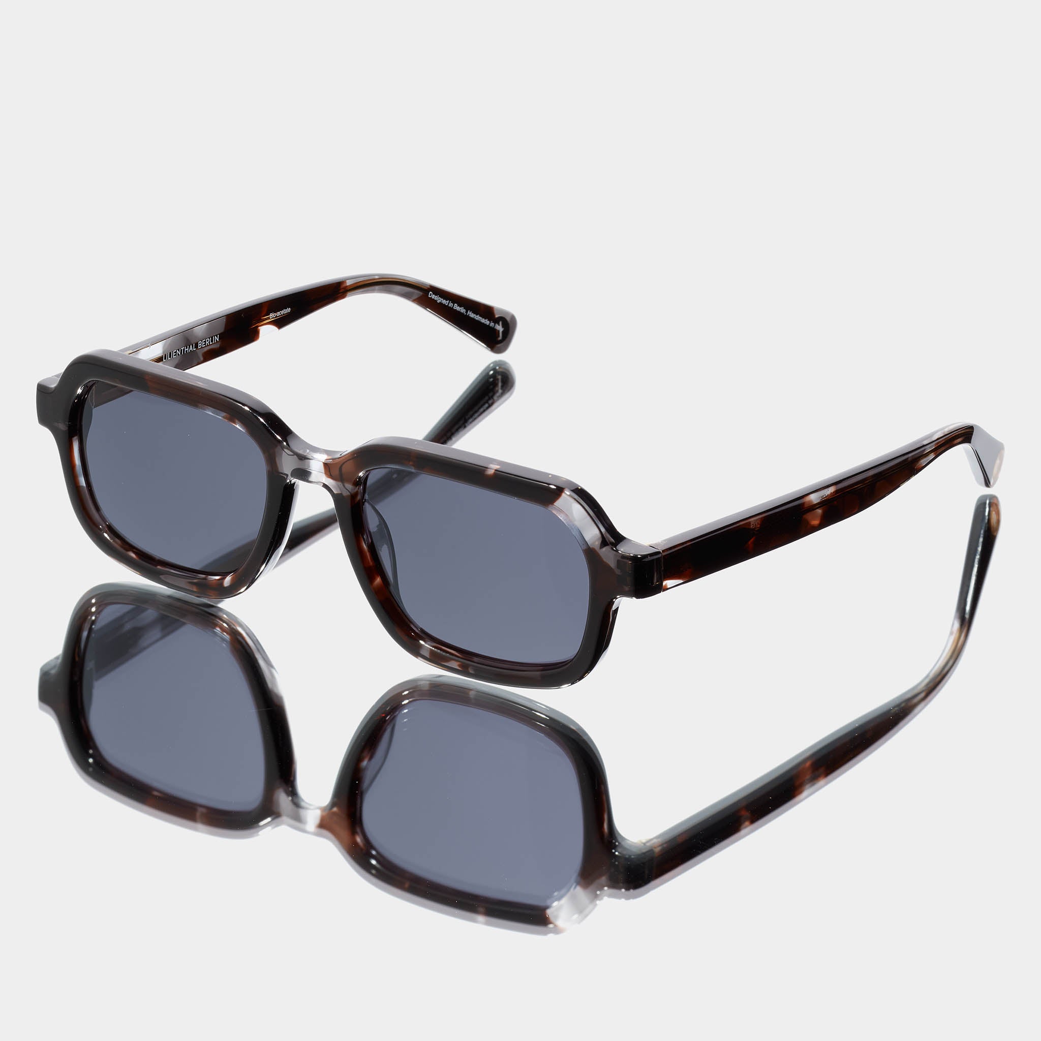 Dreamgaze II – Brown Gray / Gray