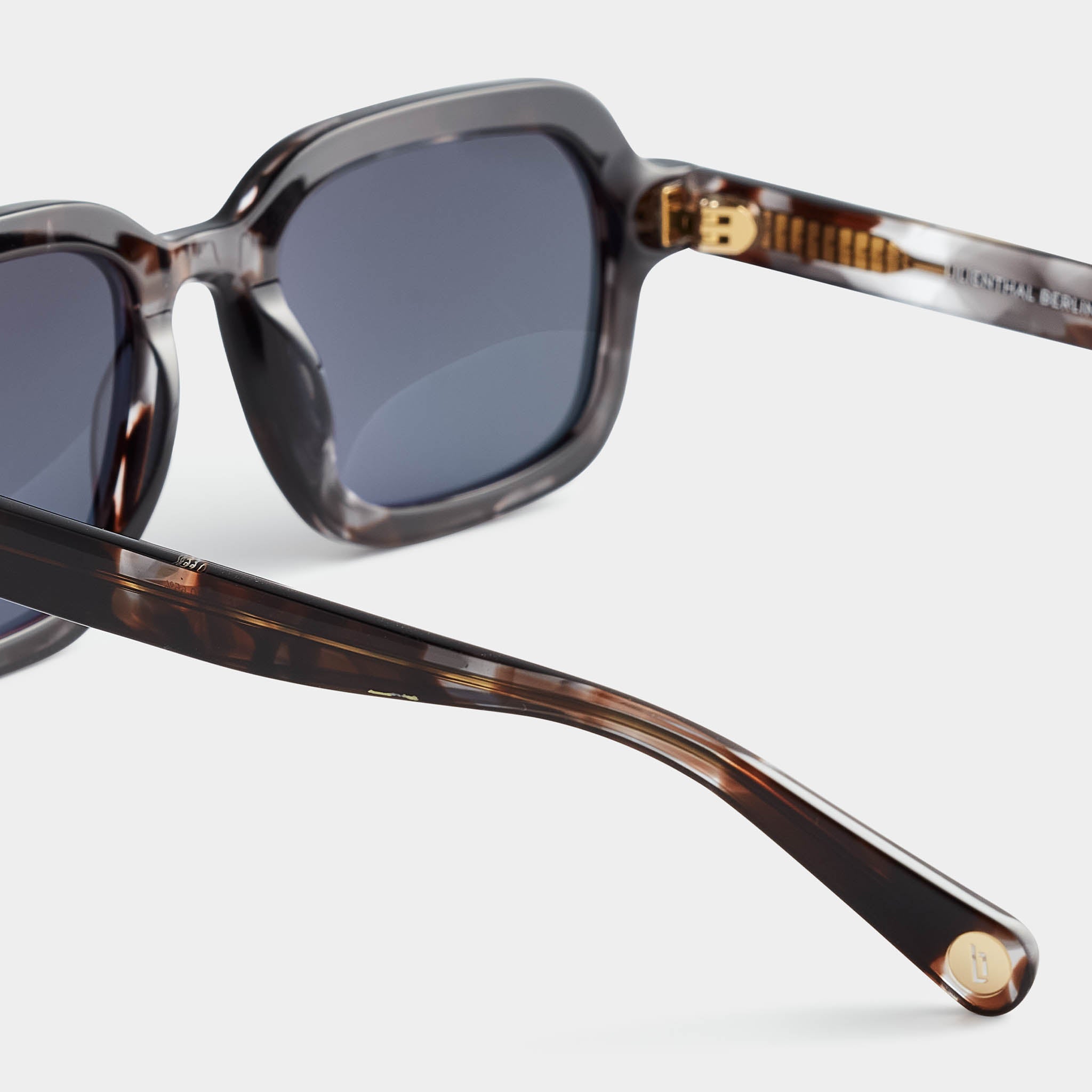 Dreamgaze II – Brown Gray / Gray