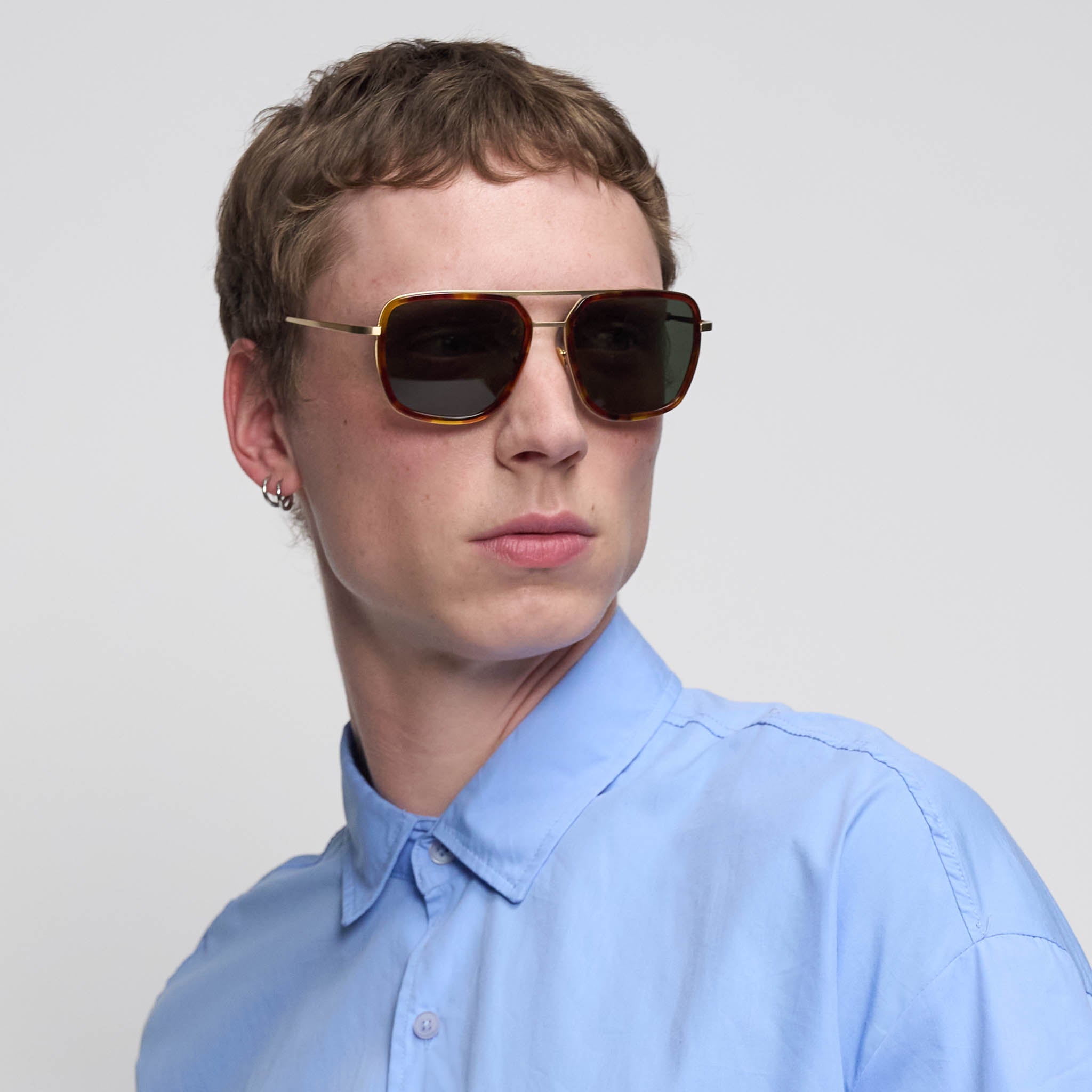 Aero Funk – Brushed Gold Brown / Green