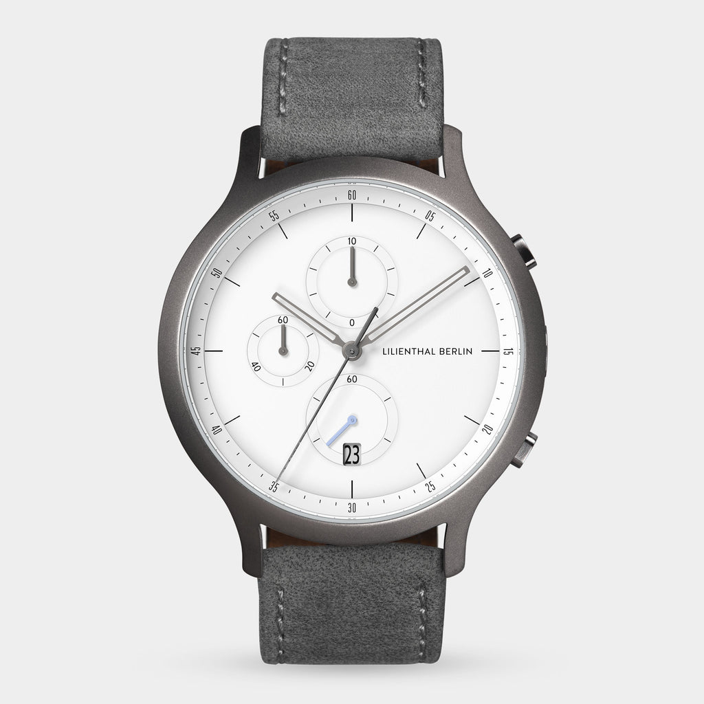 Chronograph – Dark Silver White
