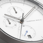 Chronograph – Dark Silver White