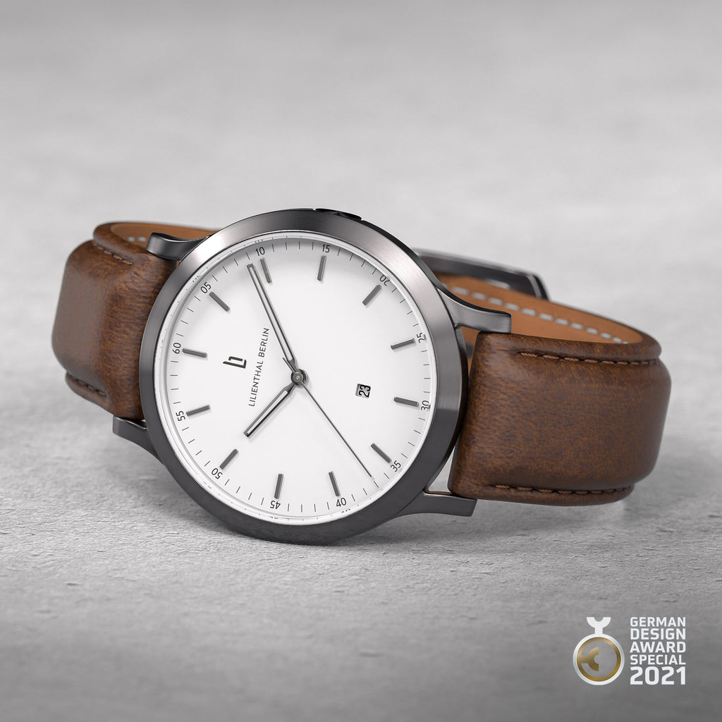 Huxley – Dark Silver White