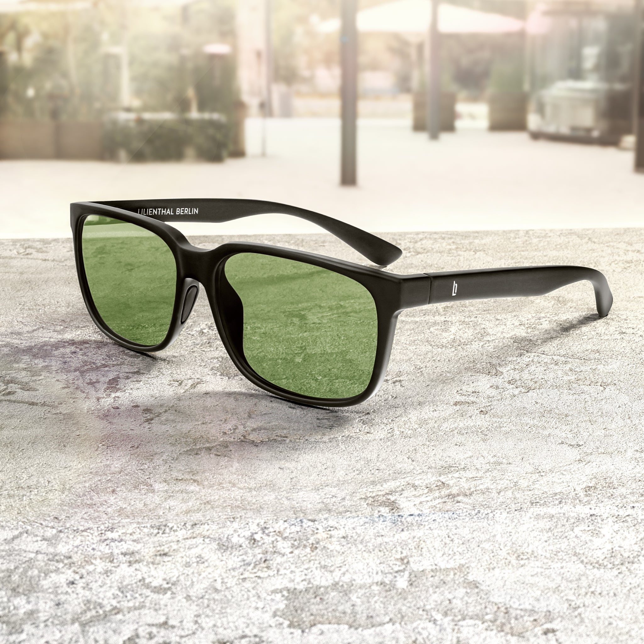 Skalitzer Black Glossy Green - Lilienthal Berlin