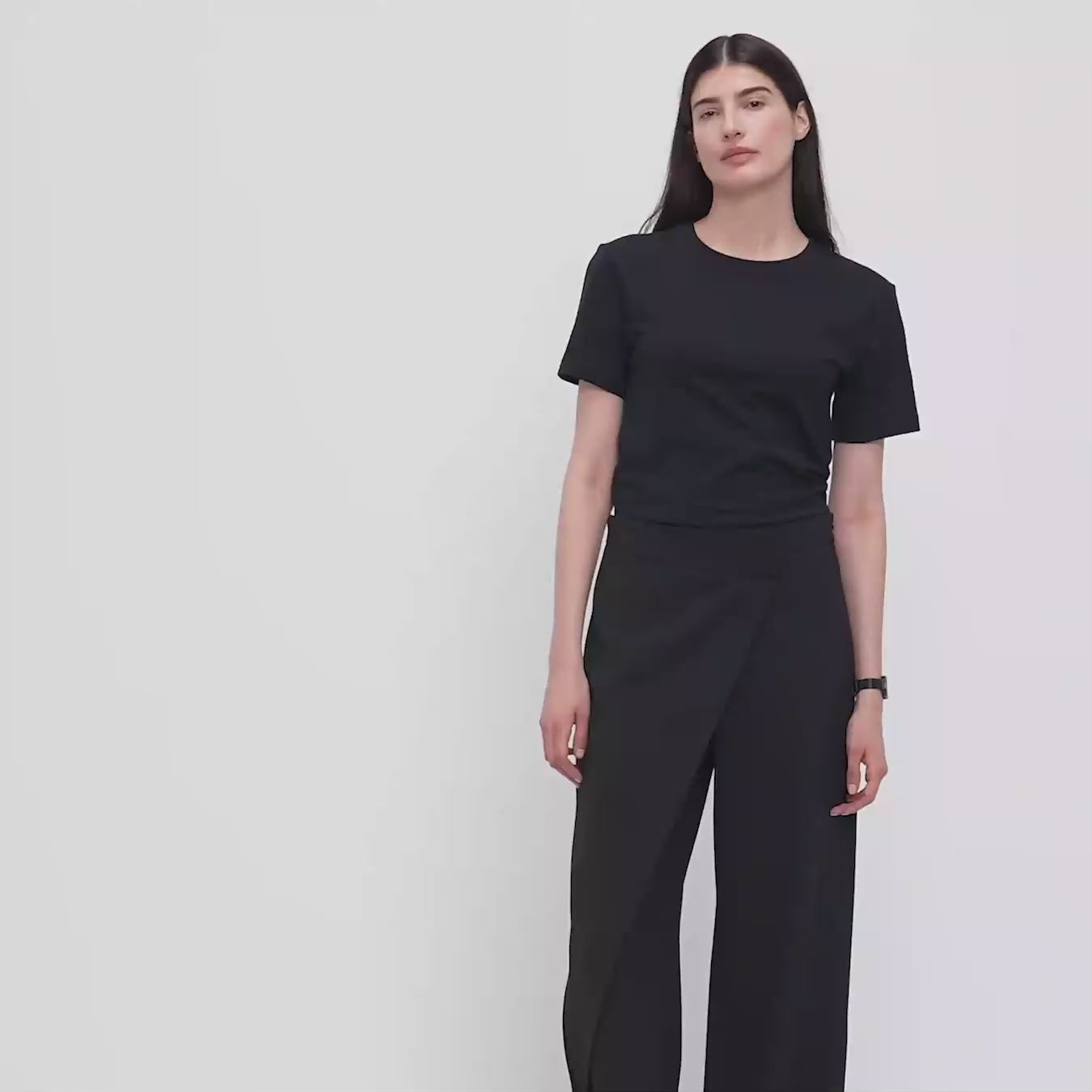 Circular T-Shirt – Black